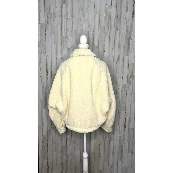 We The Free Teddy Swing Jacket Ivory Size M Cropped Button Front Cozy Casual - Picture 4 of 6